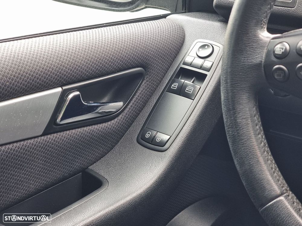 Mercedes-Benz A 160 Avantgarde Aut. - 11