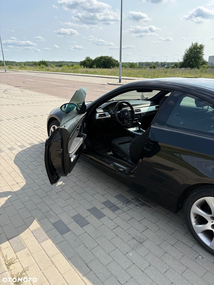BMW Seria 3 320i - 8