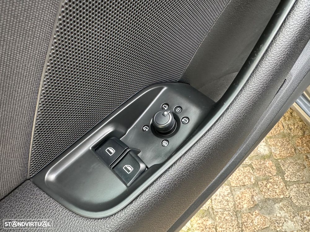 Audi A3 1.6 TDI Sport S tronic - 14