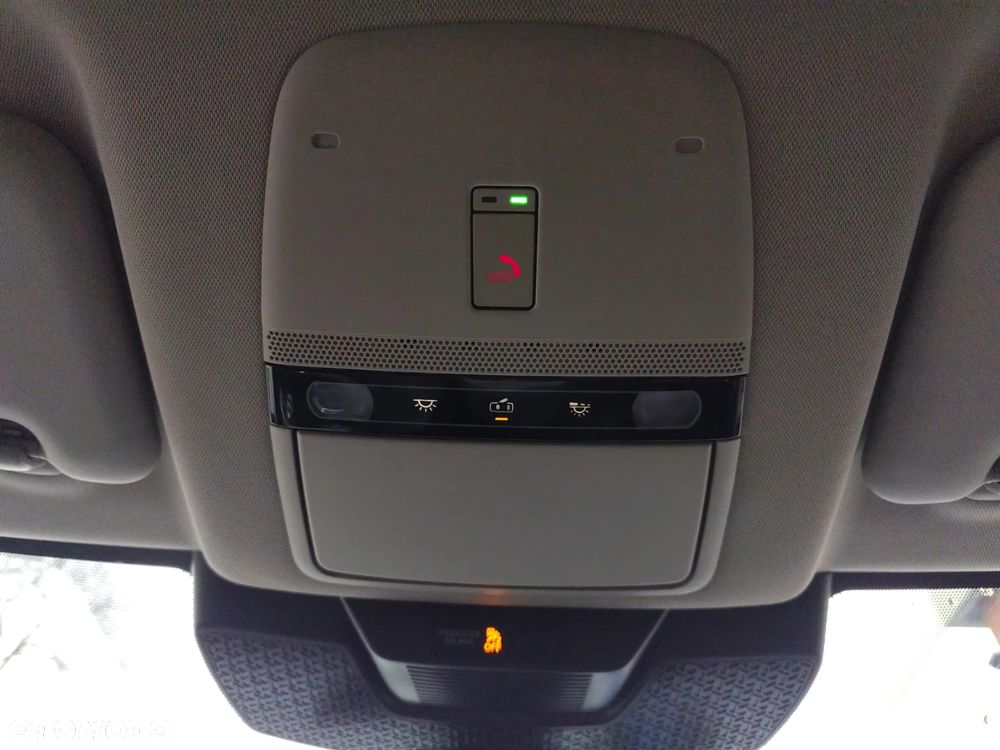 Nissan Ariya 63kWh Advance - 13