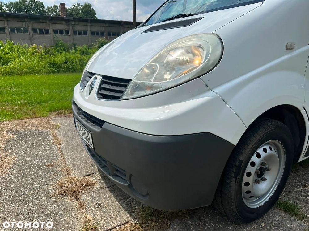 Renault Trafic 2.0 diesel 115kM 2011 rok, automat, WEBASTO, HAK, STAN BARDZO DOBRY!!! - 17