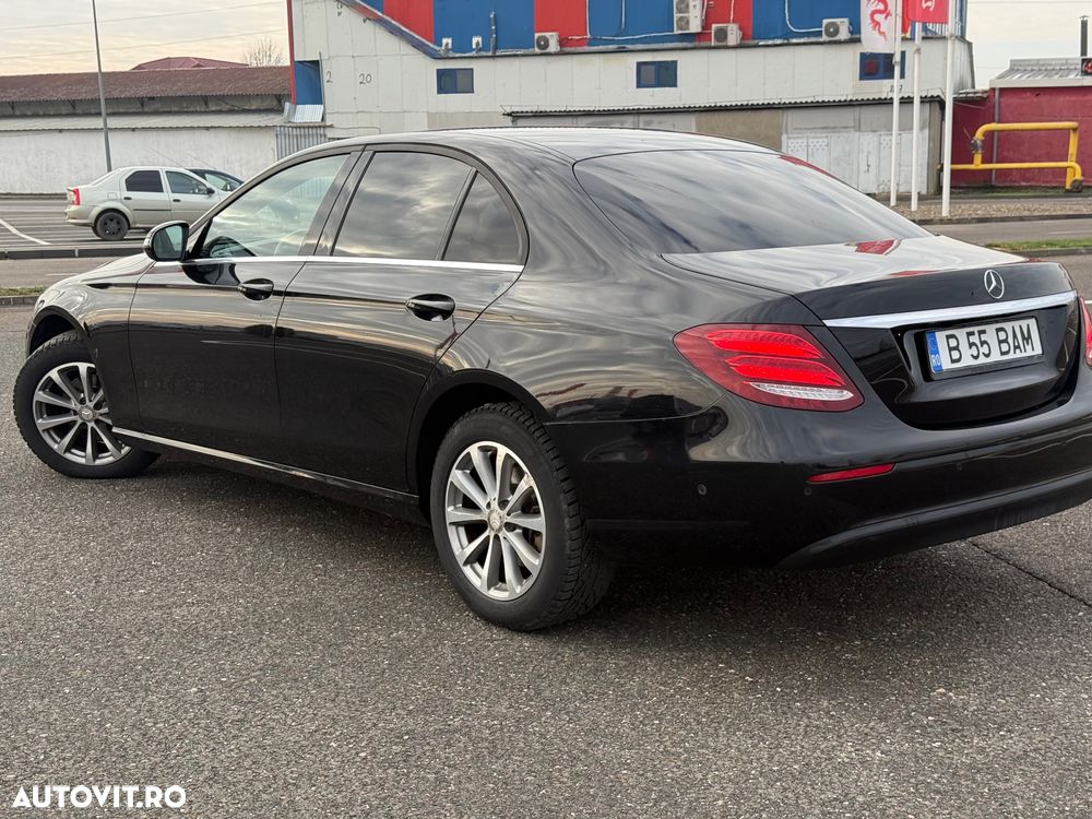 Mercedes-Benz E 220 d 9G-TRONIC - 8
