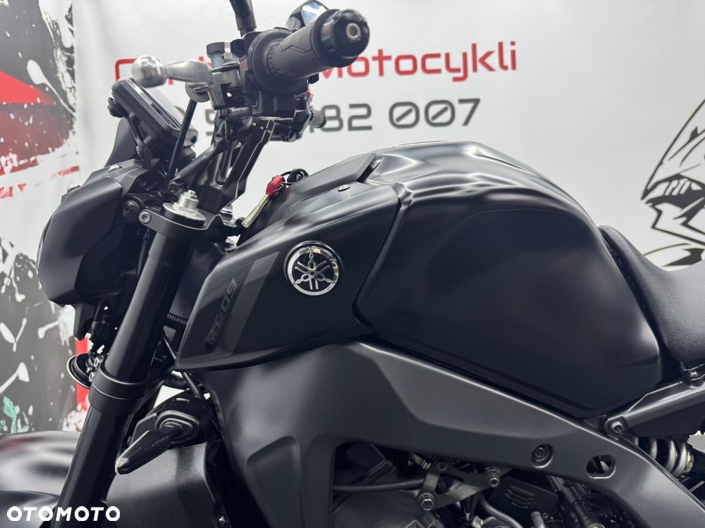 Yamaha MT - 12