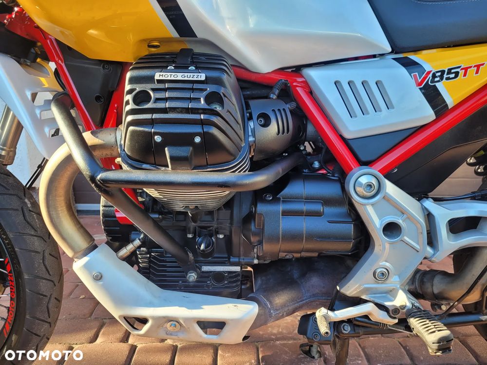 Moto Guzzi V85 - 3