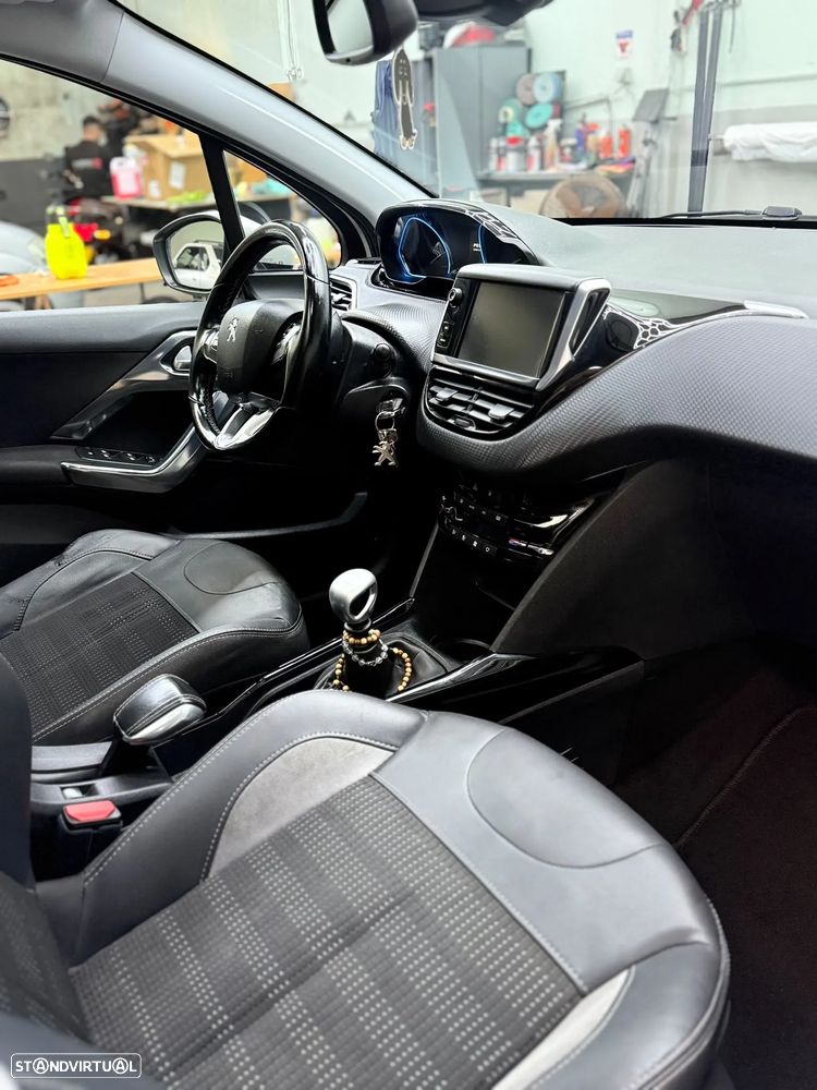 Peugeot 2008 1.6 BlueHDi Allure - 2