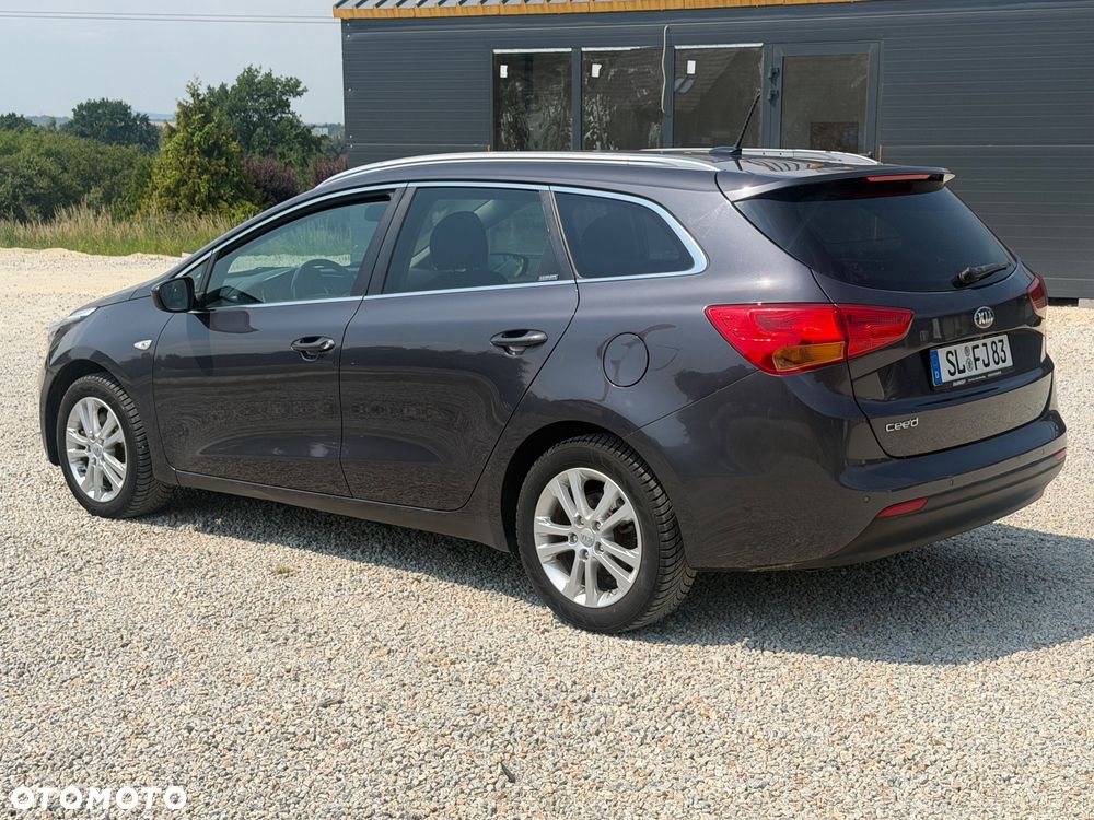 Kia Ceed 1.6 GDI Platinum Edition - 4