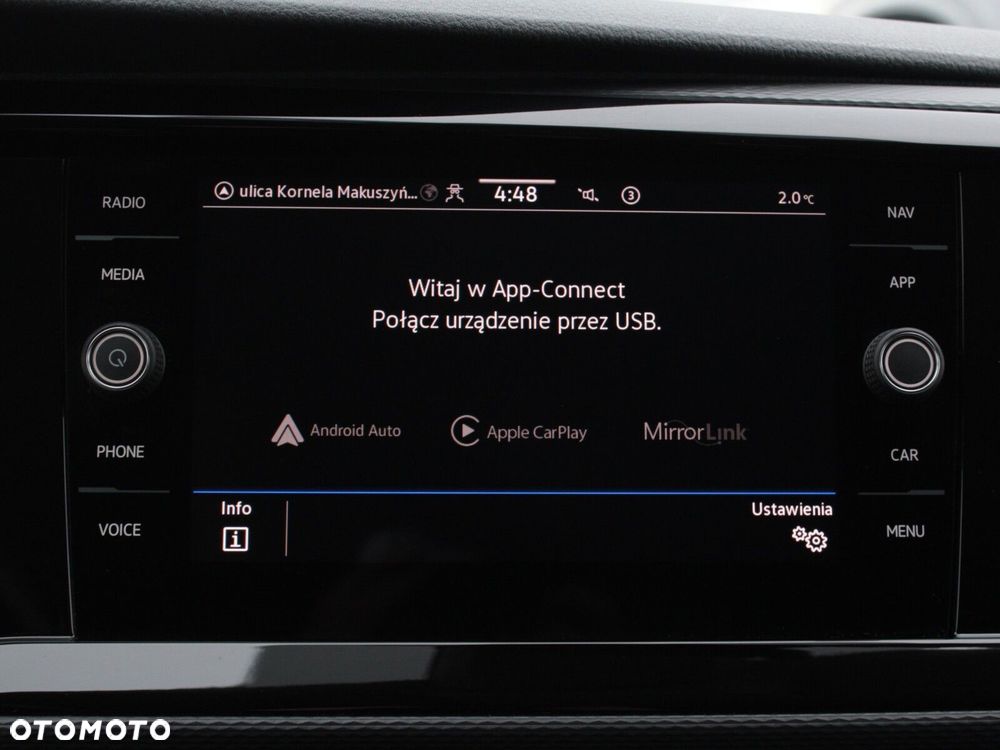 Volkswagen Caravelle - 30