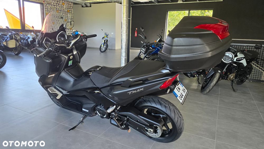 Yamaha Tmax - 4