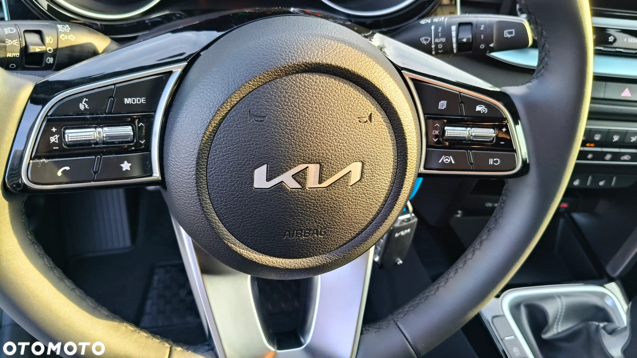 Kia Ceed 1.5 T-GDI M - 11