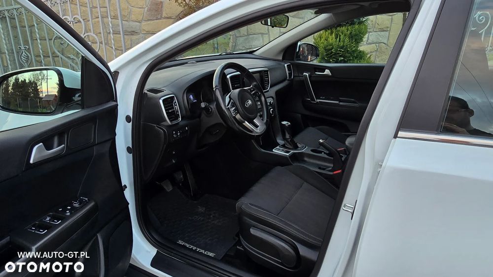 Kia Sportage - 10
