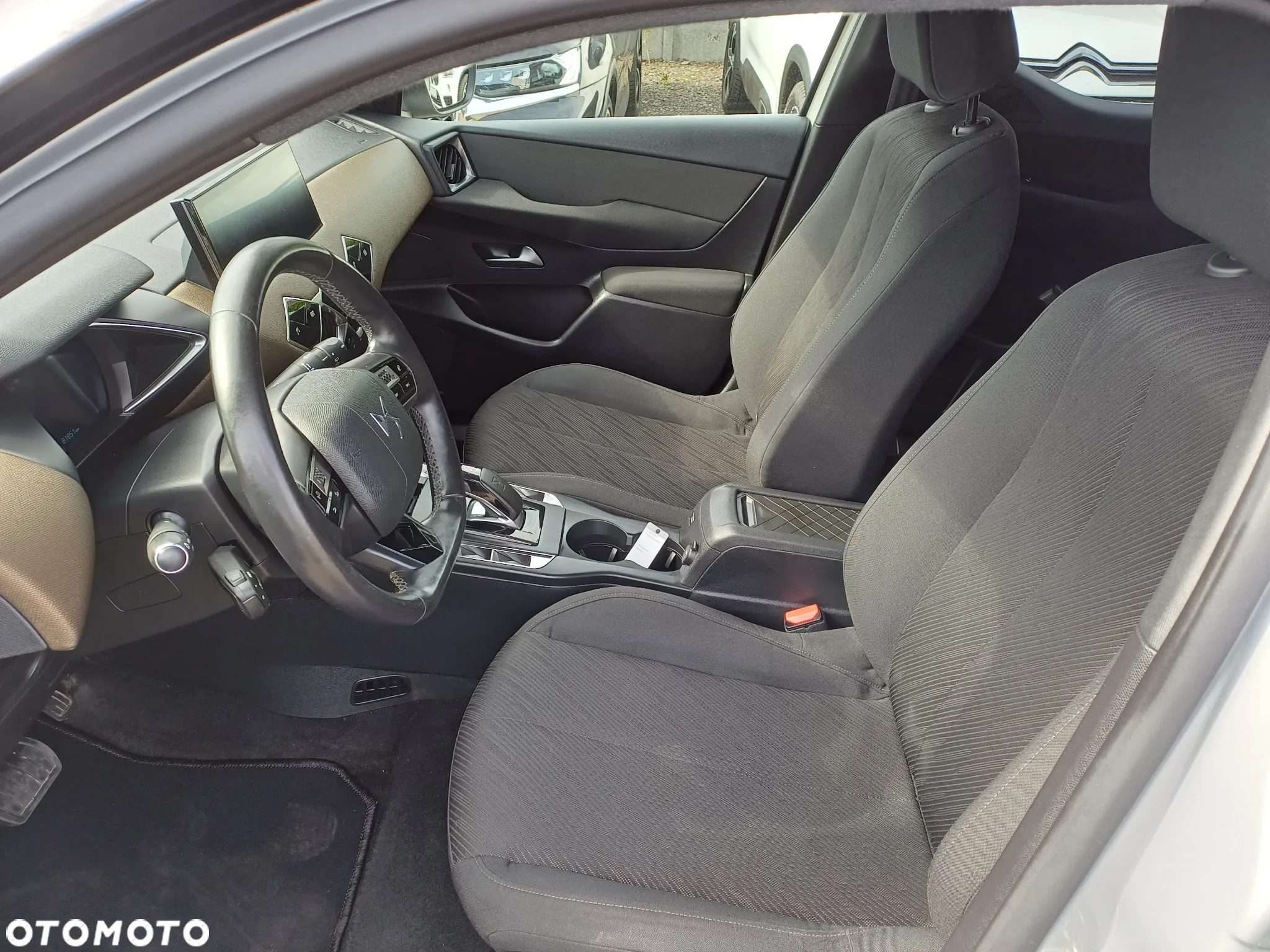 DS Automobiles DS 3 Crossback E-Tense Performance Line + - 11