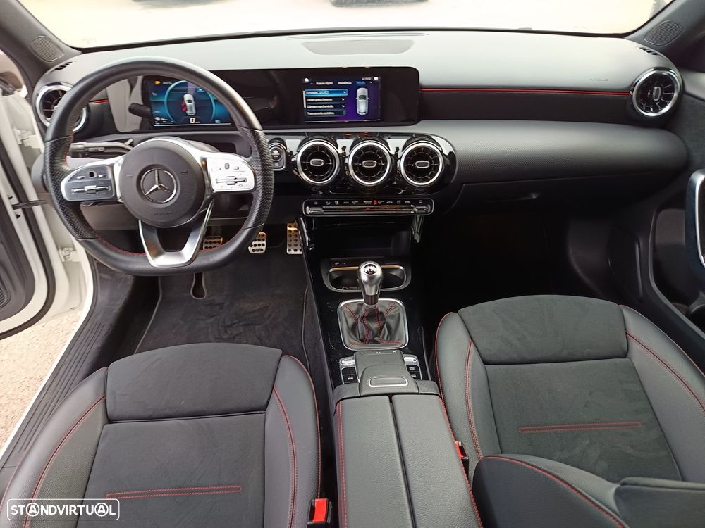 Mercedes-Benz A 200 AMG Line - 13