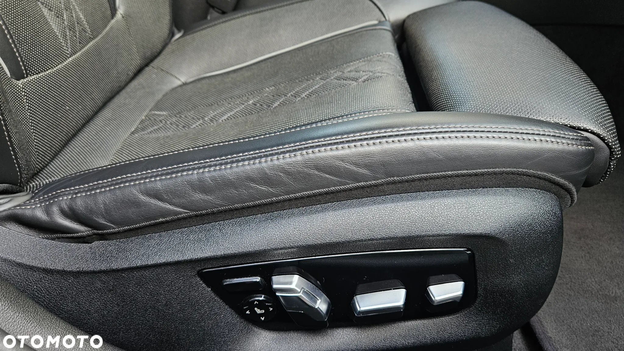 BMW Seria 5 520d - 27