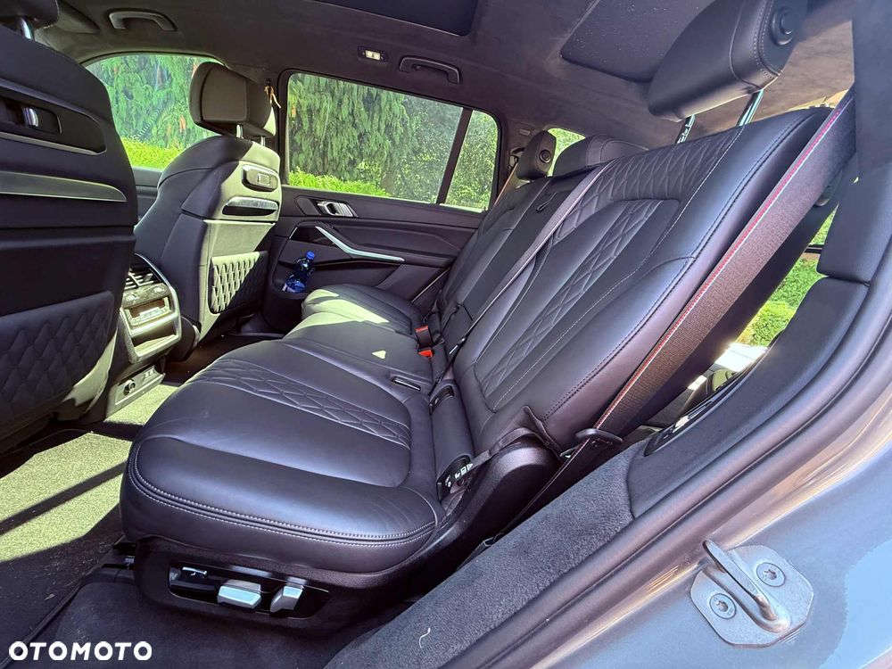 BMW X7 xDrive40d - 9