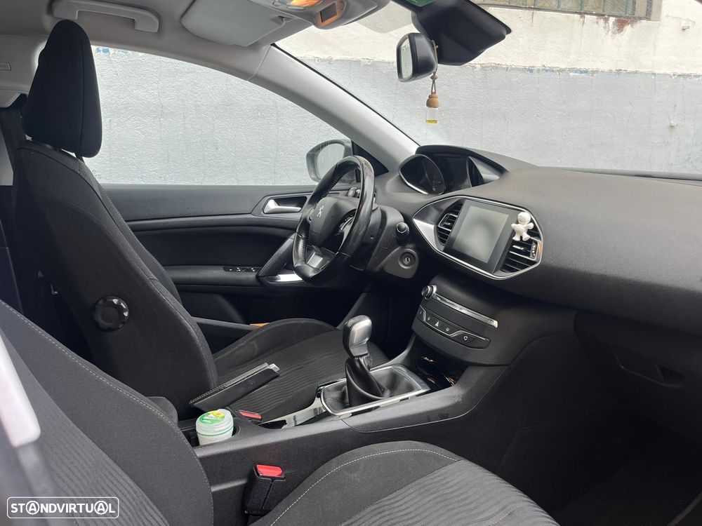 Peugeot 308 SW 1.6 BlueHDi Style - 36
