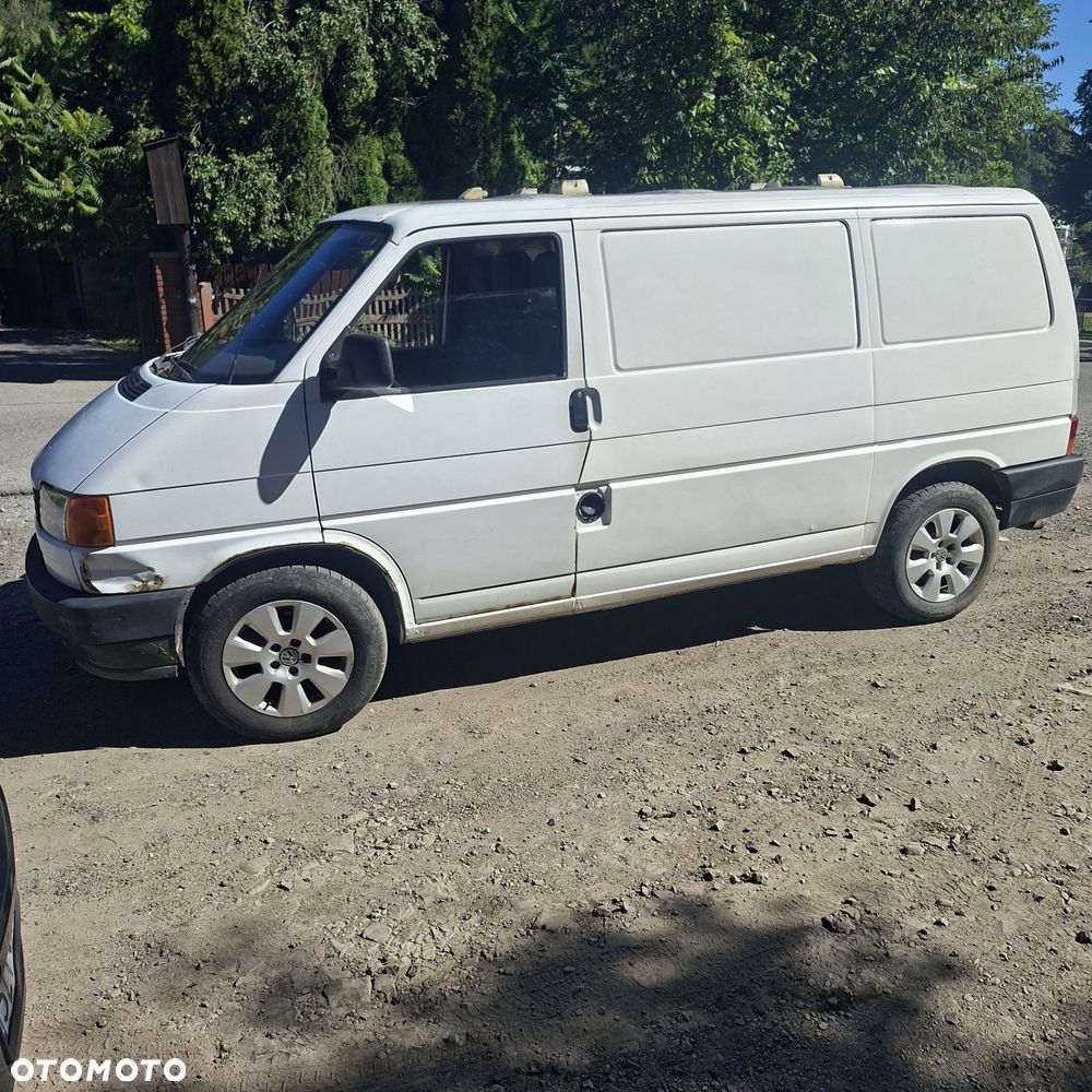 Volkswagen Transporter - 1