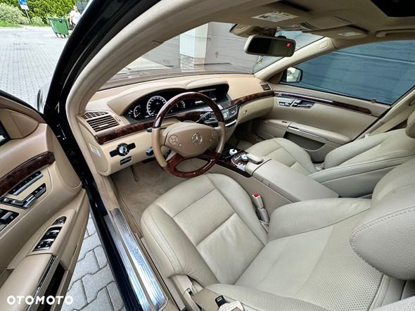 Mercedes-Benz Klasa S 500 L 4Matic BlueEFFICIENCY 7G-TRONIC - 26