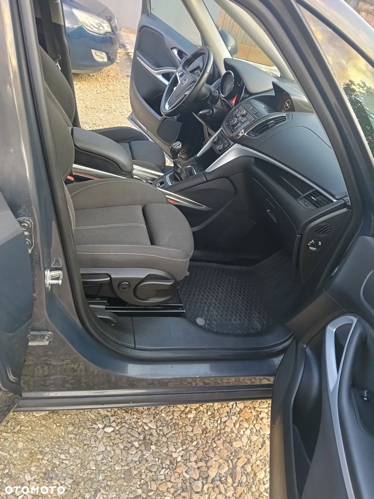 Opel Zafira Tourer 2.0 CDTI Edition - 10