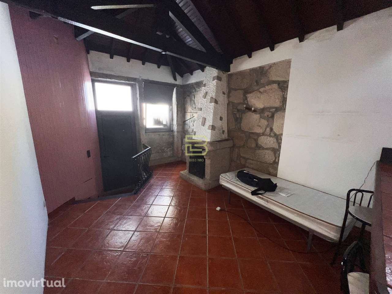 Moradia T1 a 10 minutos da  rotunda da Boavista e 5m da estação de met - Grande imagem: 3/12