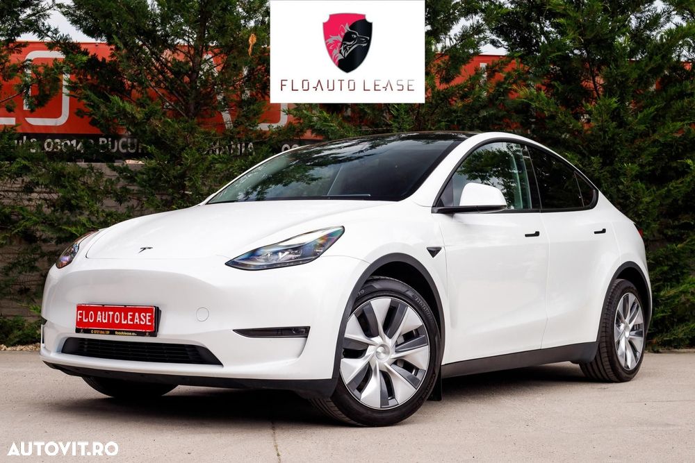 Tesla Model Y Long Range Dual Motor AWD - 2