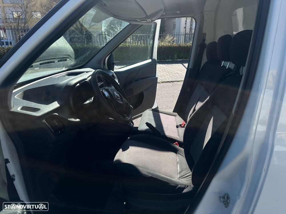 Fiat Doblo maxi 1.3 Multijet ( Caixa fibrada ) - 12