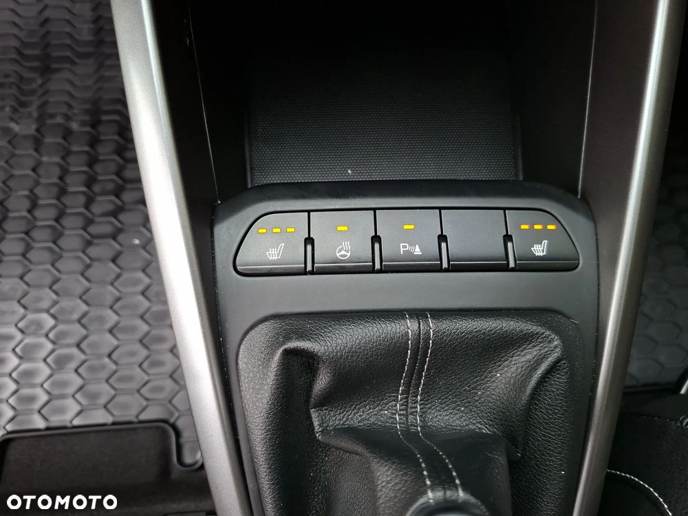 Kia Stonic 1.0 T-GDI GT Line - 29