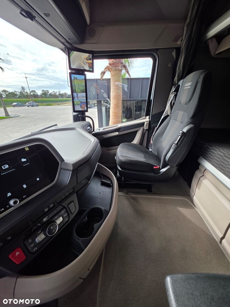 DAF XG - 10