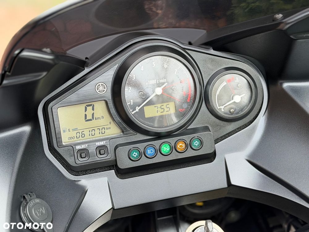 Yamaha TDM - 25