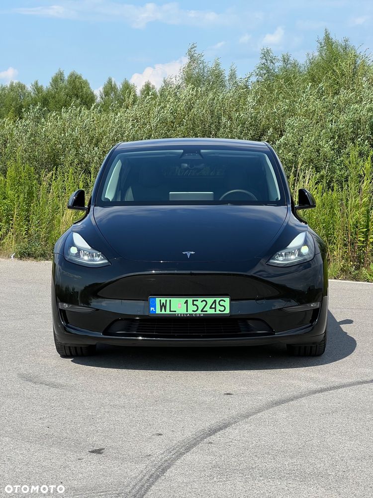 Tesla Model Y - 6