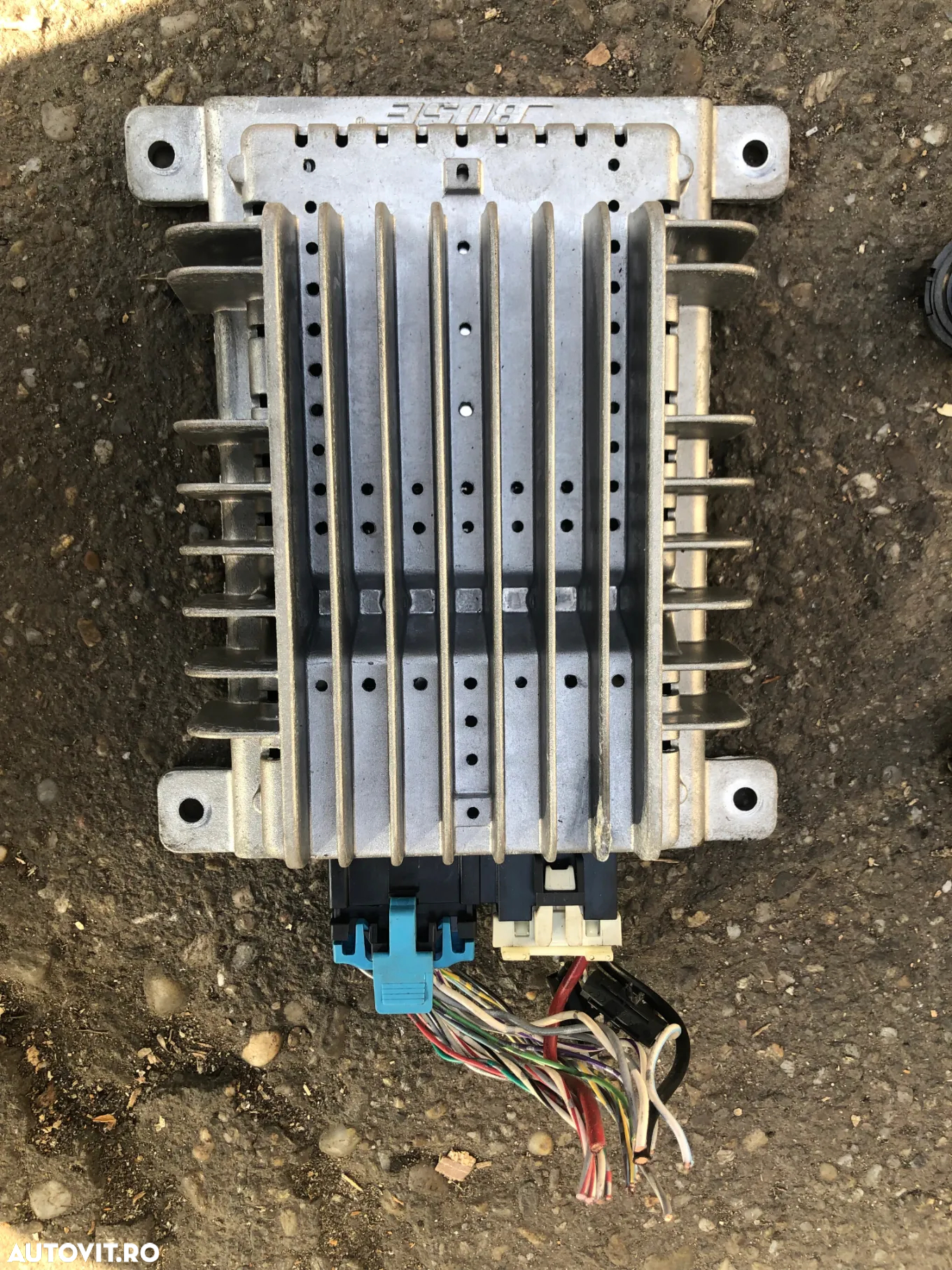 Sistem de muzica 4 boxe,2 tweetere si amplificator sunet Bose auto Mazda - 2