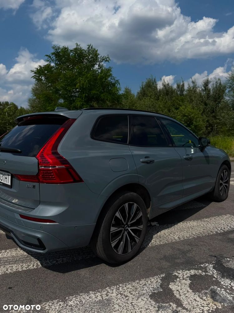 Volvo XC 60 B4 D Plus Dark - 14