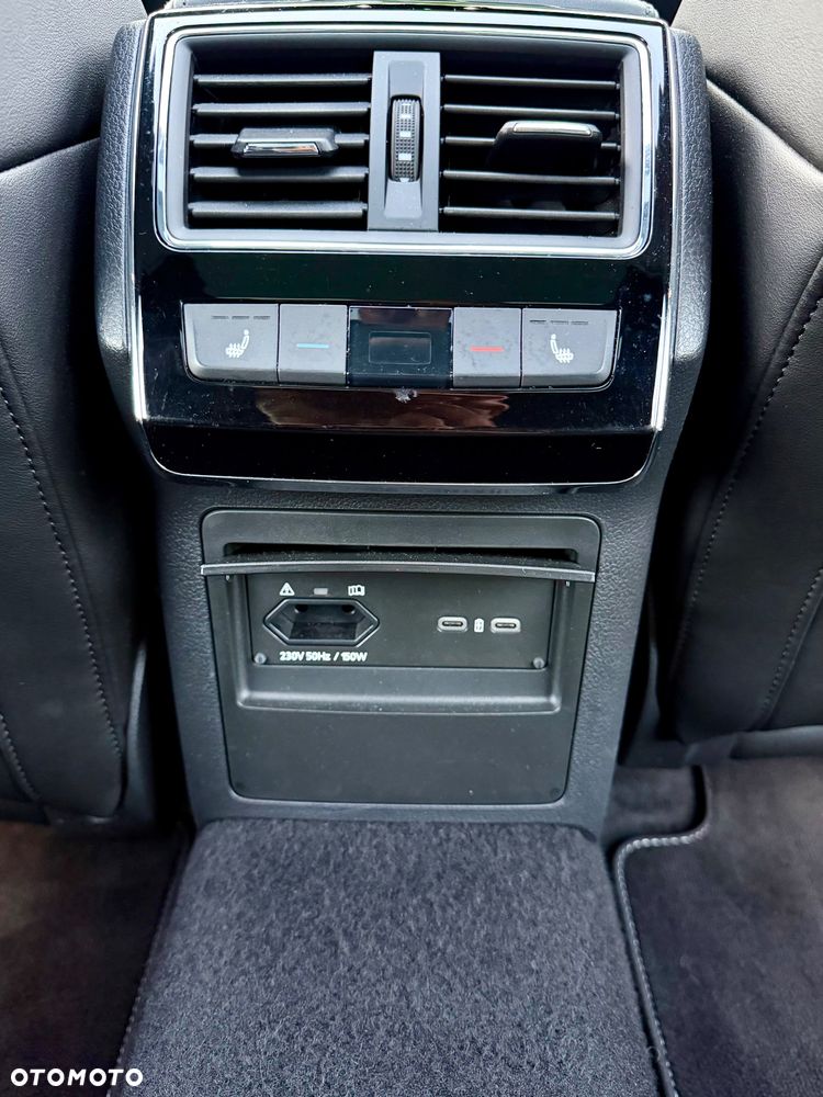Skoda Superb 2.0 TDI SCR L&K DSG - 24