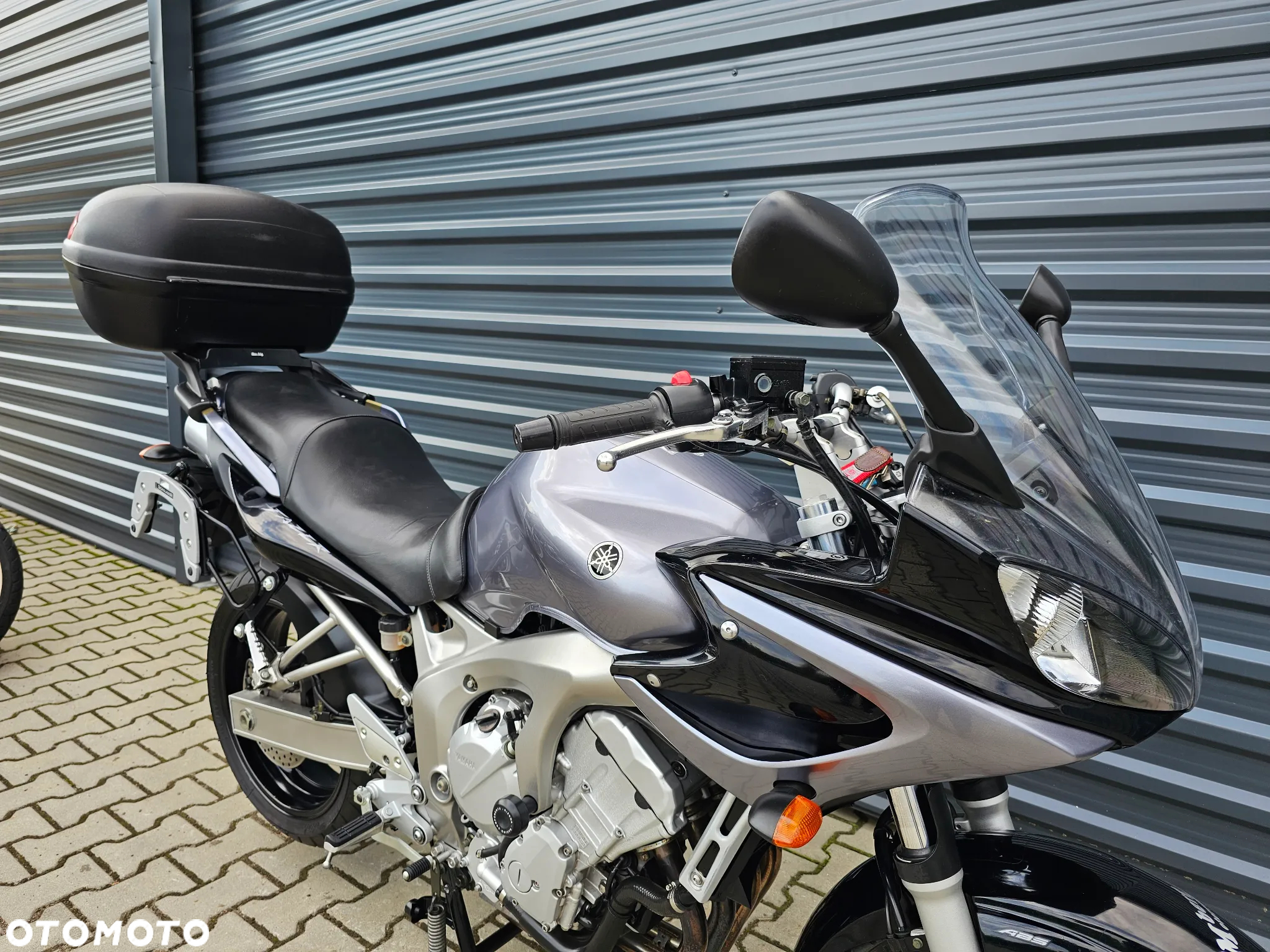 Yamaha FZ6 - 10