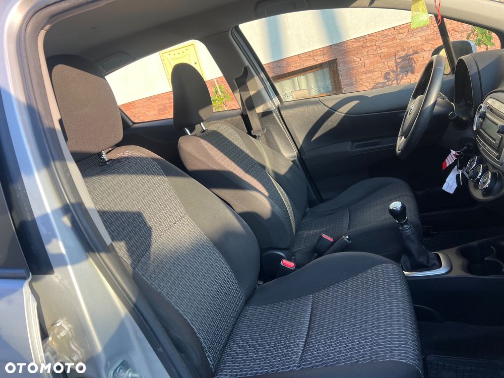 Toyota Yaris - 15