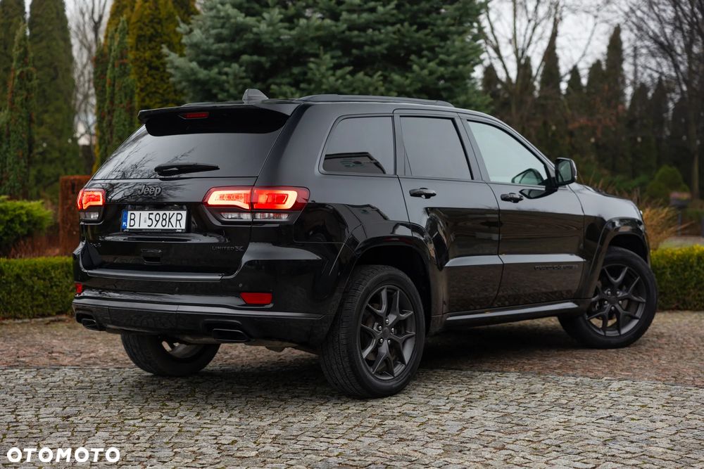 Jeep Grand Cherokee - 9