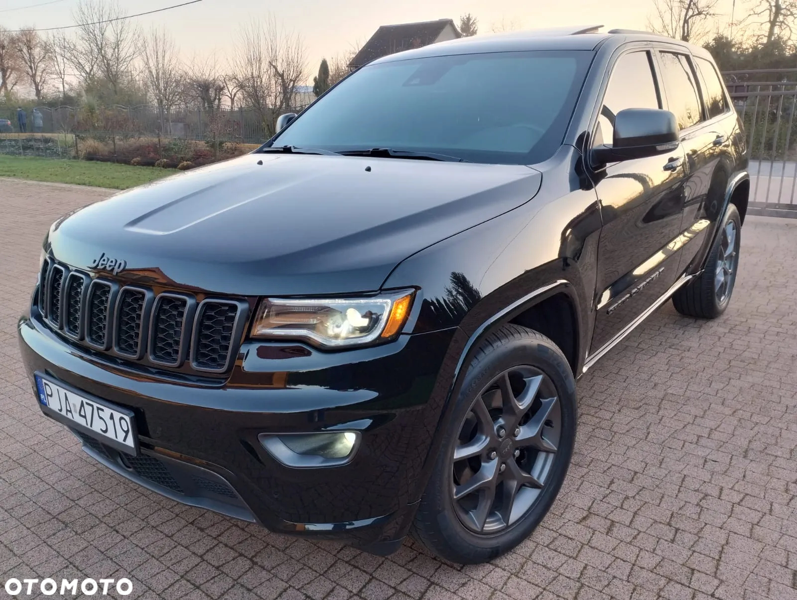 Jeep Grand Cherokee - 2