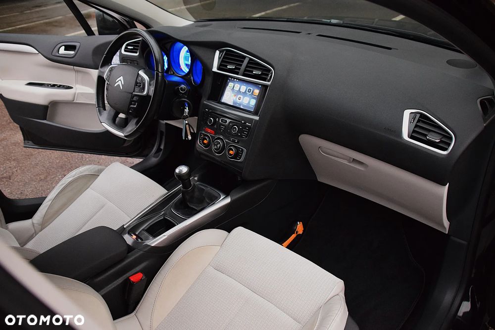 Citroën C4 VTi 120 Exclusive - 34