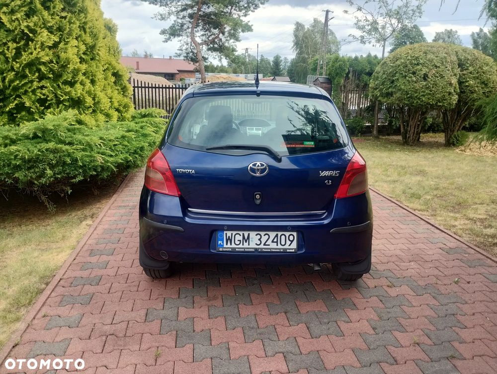 Toyota Yaris - 4