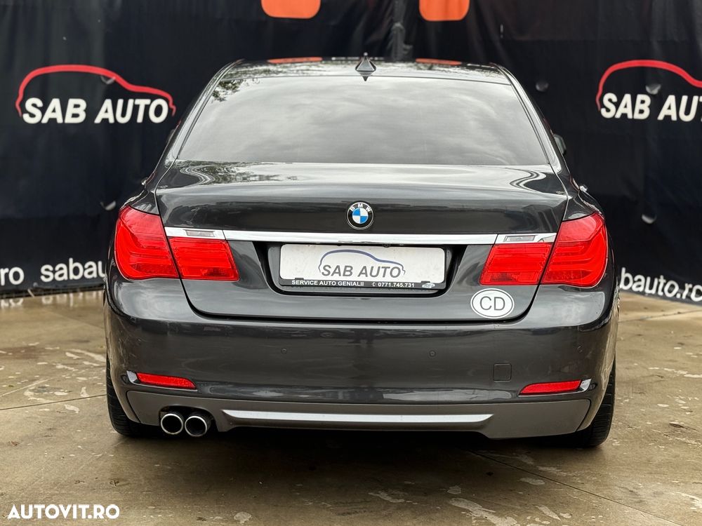 BMW Seria 7 730Ld - 30