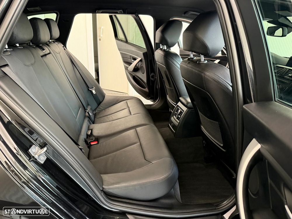 BMW 320 d Auto Pack M - 23