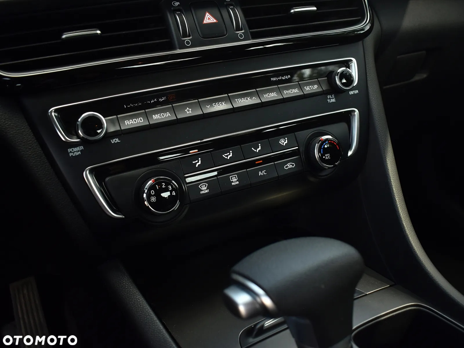 Kia Optima - 24
