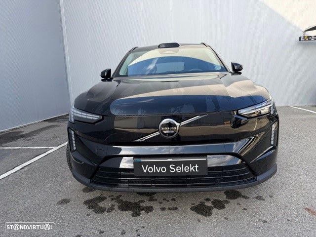 Volvo EX90 - 4
