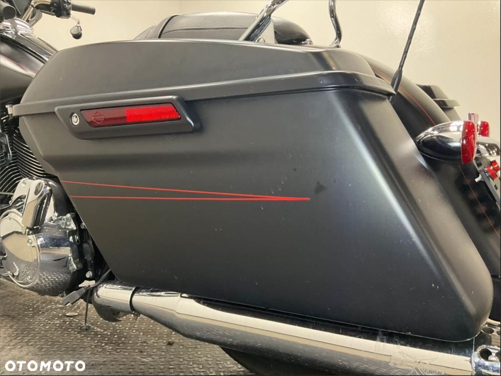 Harley-Davidson Touring Street Glide - 16