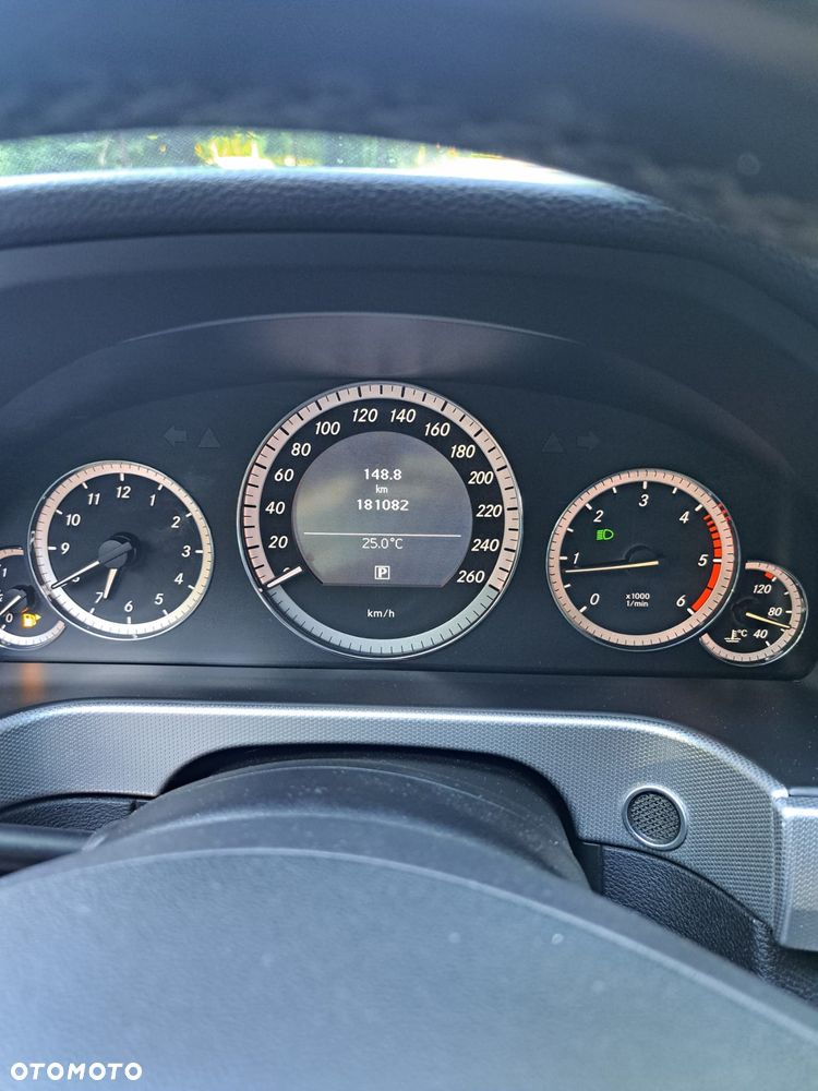 Mercedes-Benz Klasa E 200 CDI - 12