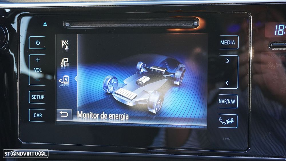 Toyota Auris 1.8 HSD Comfort +P.Techno+P.Sport - 31