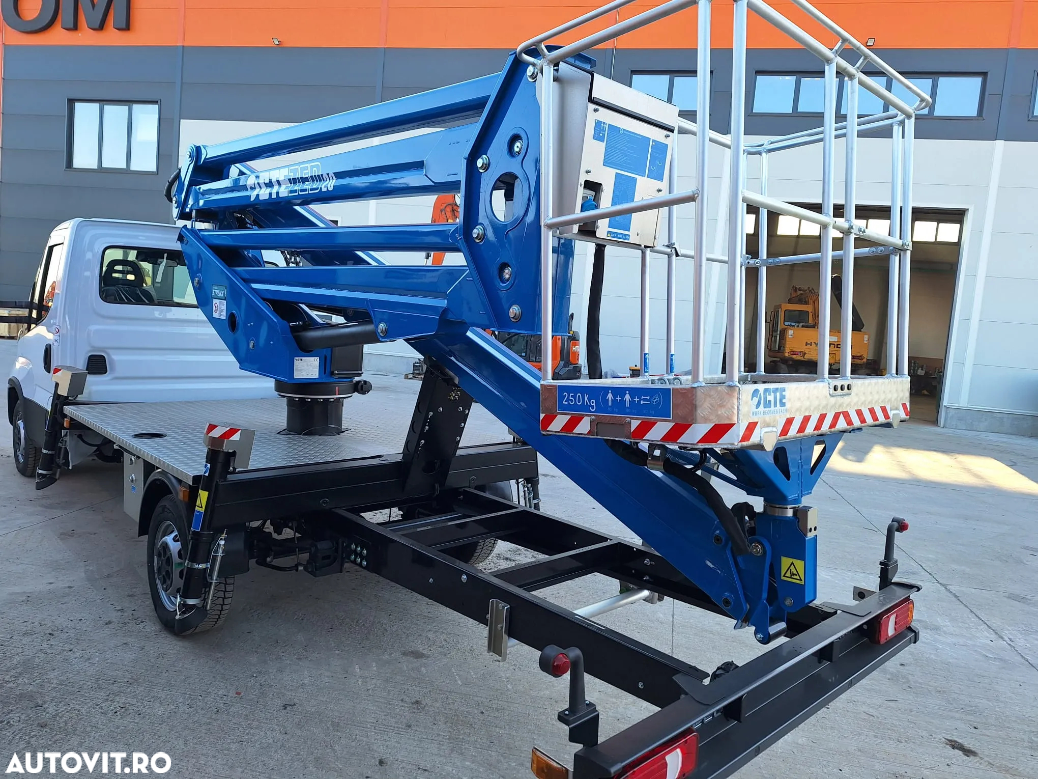 Iveco NACELA la 20m, marca CTE din Italia, sasiu Daily 3,490kg permis cat B, ridica 250kg, posibilitate leasing, PROMOTIE 81900 EUR+Tva - 20