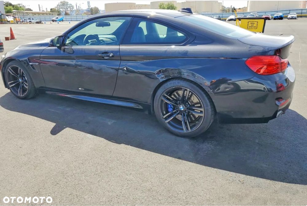 BMW M4 DKG - 2