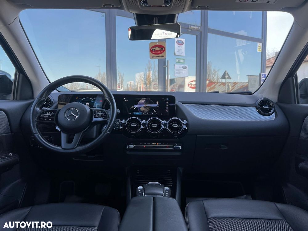 Mercedes-Benz GLA - 7