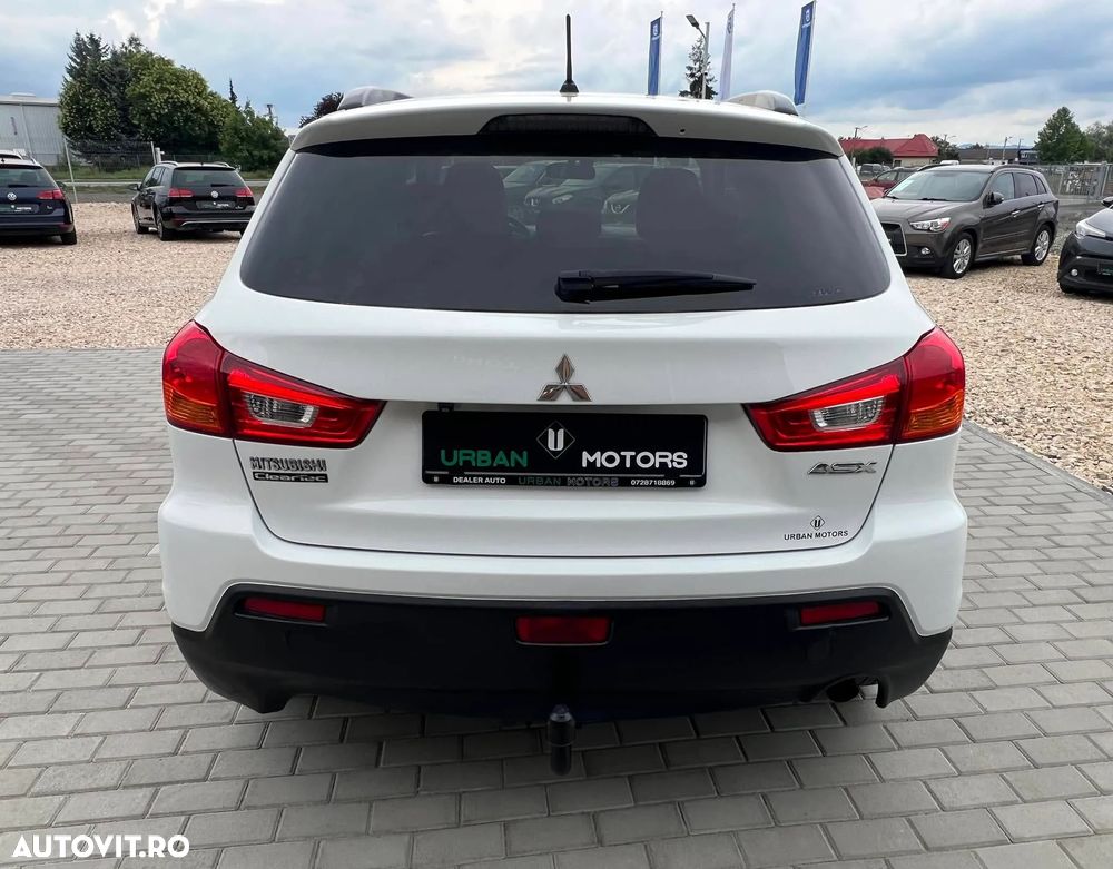 Mitsubishi ASX 1.8 DI-D 4WD Instyle - 10