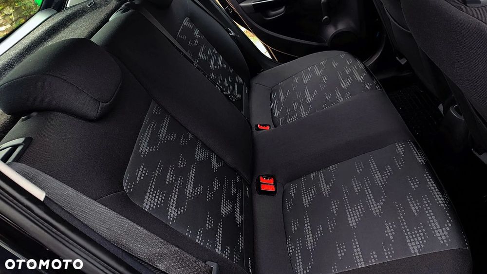 Opel Corsa 1.2 16V Enjoy - 35